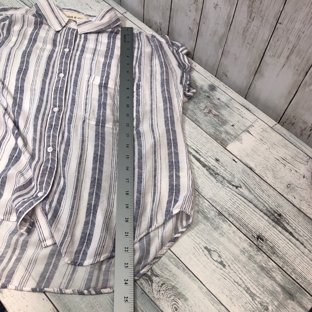 Cloth & Stone Button Up Cuffed Cap Sleeve Collar Top Large - Picture 10 of 10